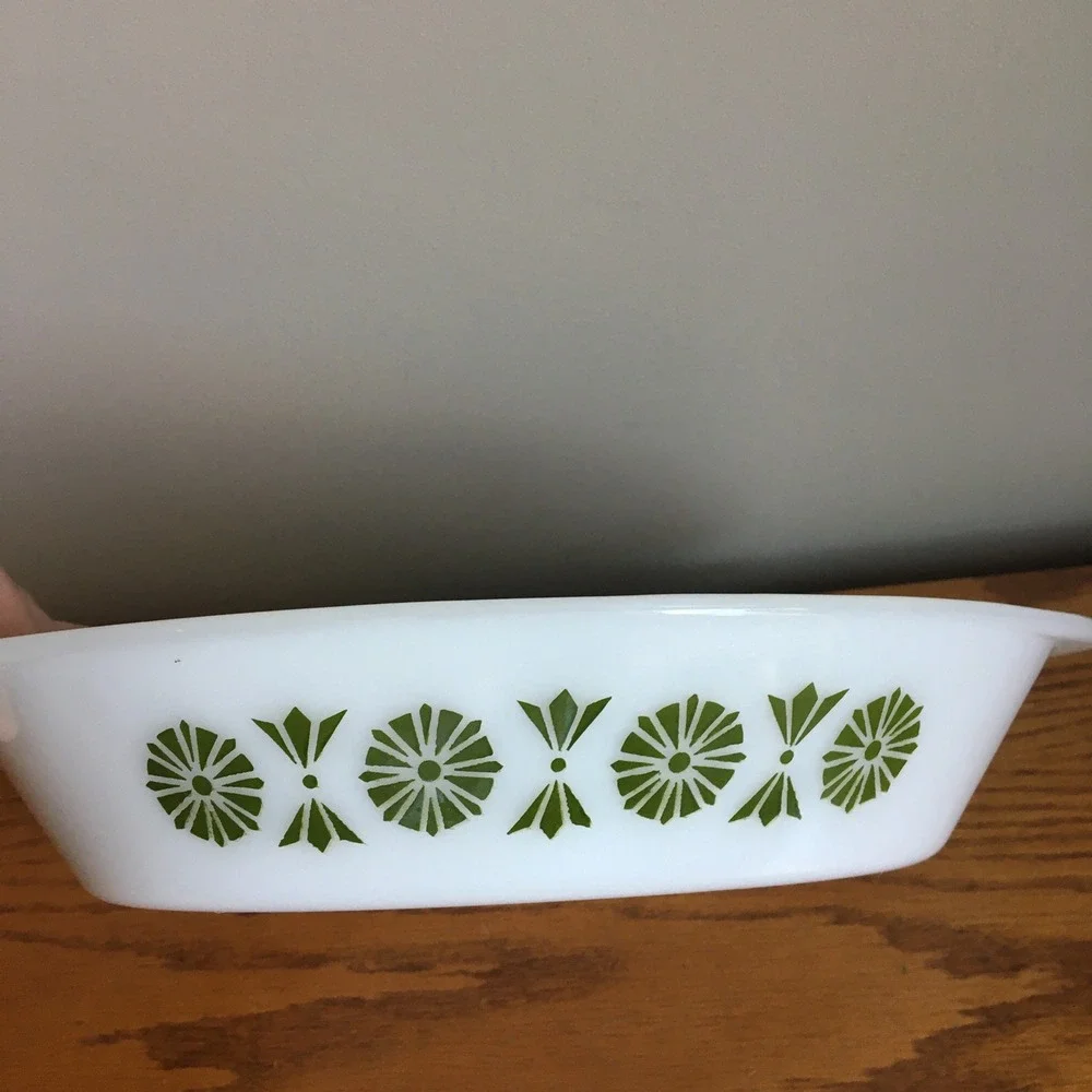 Glasbake Divided Serving Dish 12in White Excellent Green Pinwheel Fan J2352 MCM